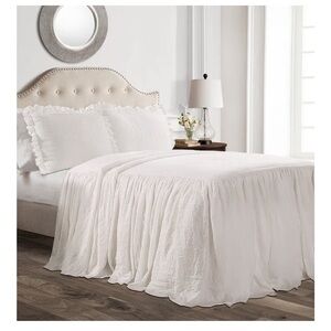 Lush Decor Ruffle Skirt Bedspread Set 2-piece luxurious Farmhouse Bedding Twin